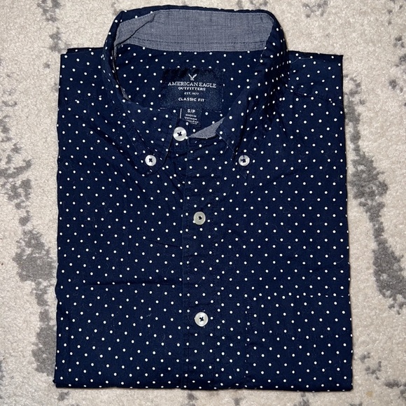 Men’s American Eagle Button Down​ - Picture 1 of 4